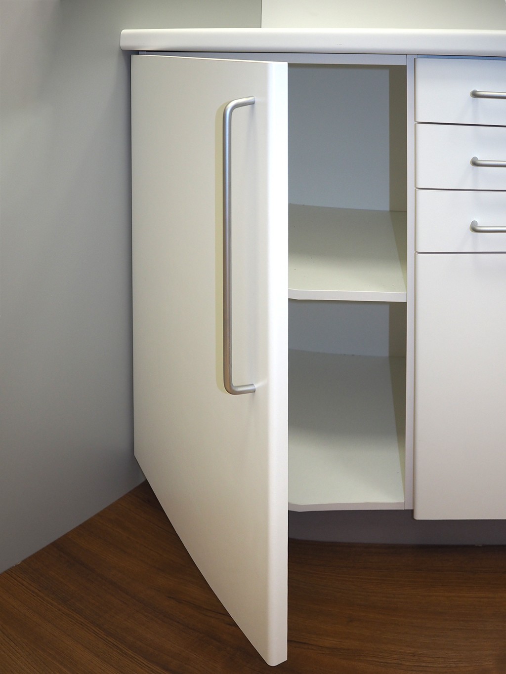Módulo 01: 1 Puerta con balda interior