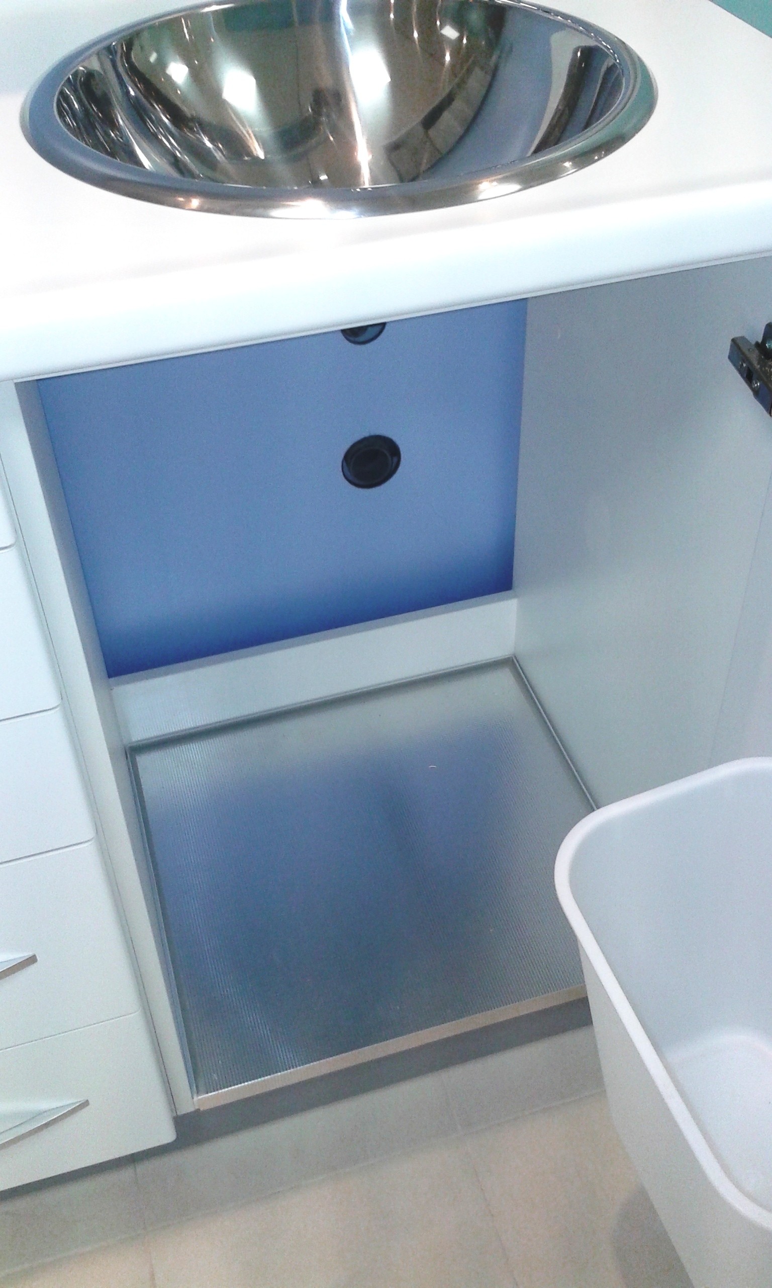 Módulo 10: Para lavabo con trampilla y cubo residuos